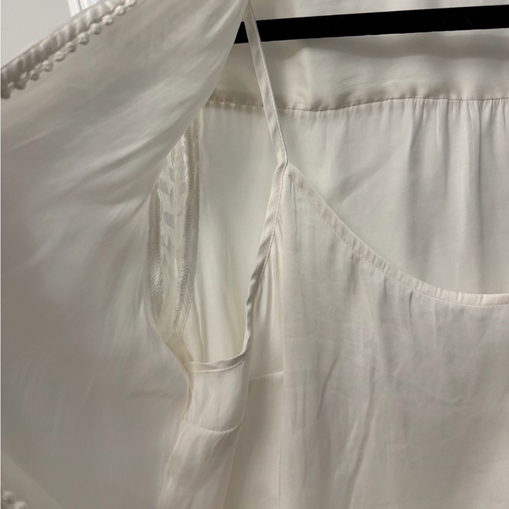 White House Black Market Cream Blouse with Lace Sleeve Detail - Picture 4 of 5